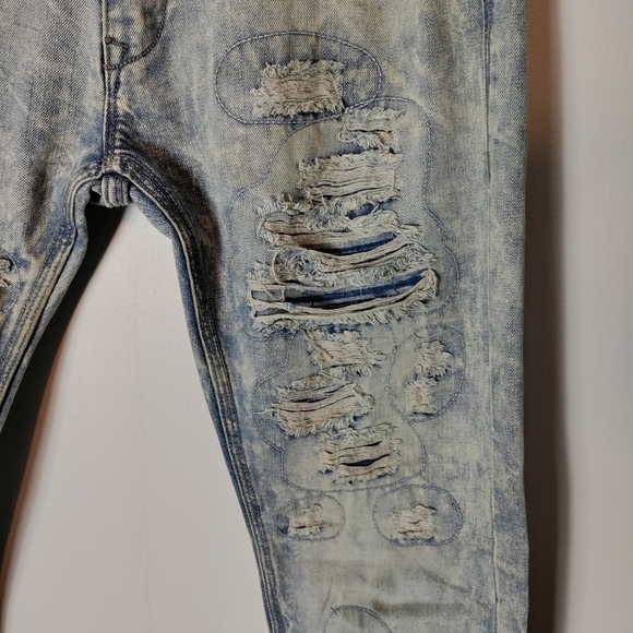 BlacX light washed distressed denim jeans - Picture 6 of 15